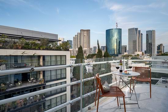 One Bedroom with Balcony - Balcony