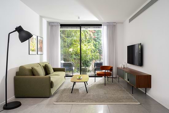 Two Bedroom Apartment with Balcony - Sitting Area