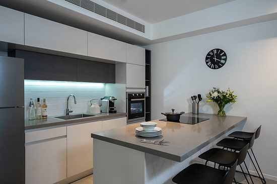 Two Bedroom Apartment with Balcony - Kitchenette