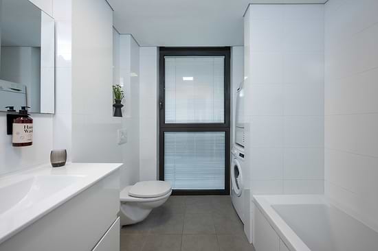 Two Bedroom Apartment with Balcony - Bathroom