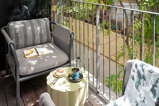 Two Bedroom Apartment with Balcony - Balcomy