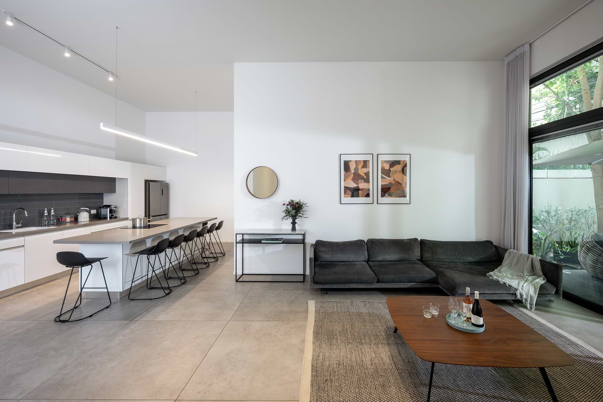 master Shenkin - Sitting Area