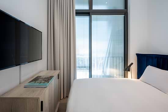 master Shenkin - Bedroom
