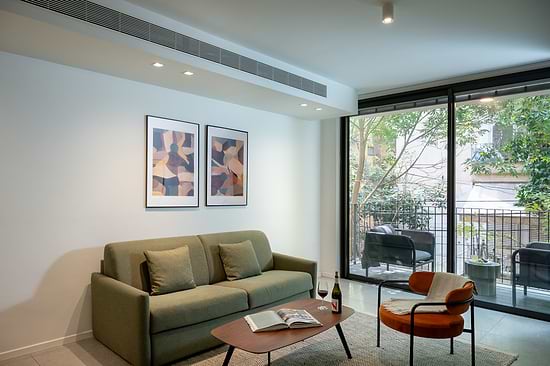 One Bedroom Apartment with Balcony - Sitting area