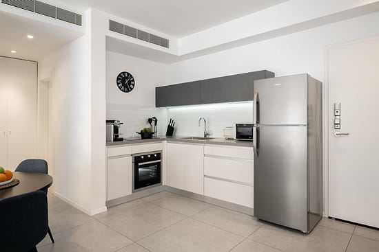 One Bedroom Apartment - Kitcenette
