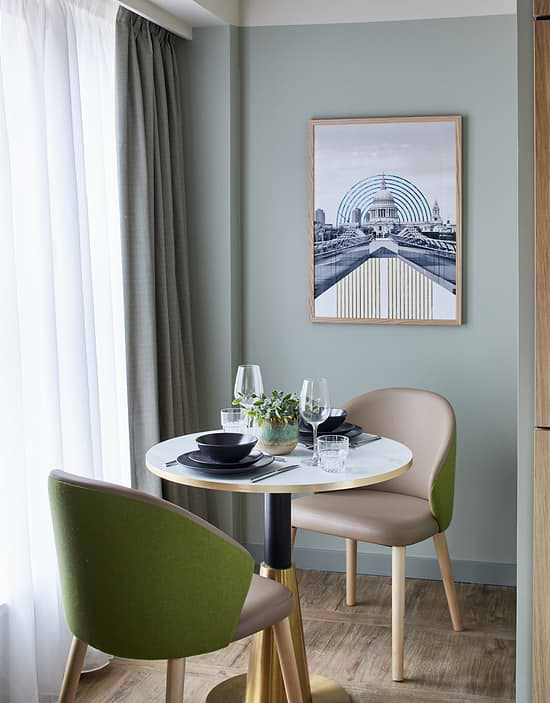 Studio - Dining table