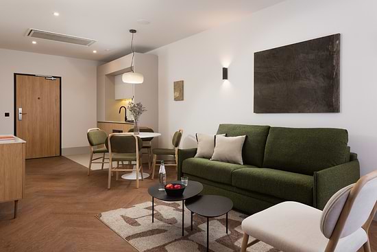 One Bedroom Apartment with Sofa Bed - Sitting area