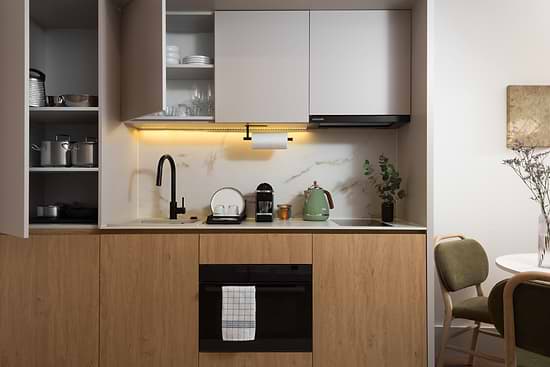 Studio Apartment - kitchenette