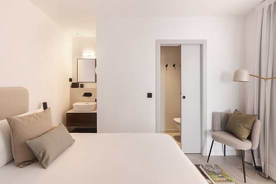 Two Bedroom Apartment with Balcony - Bedroom