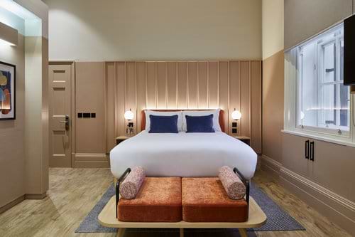 Studio - Bed