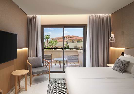 MERAVIA Leonardo Limited Edition - Deluxe Double Partial Sea View