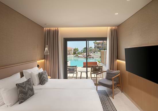 MERAVIA Leonardo Limited Edition - Deluxe Double Swim Up Room