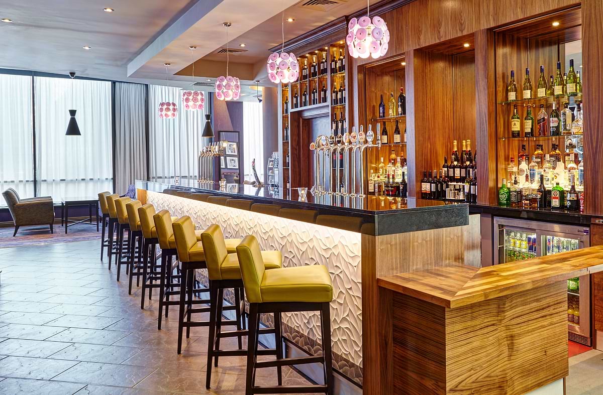 Leonardo Hotel Milton Keynes - Бар