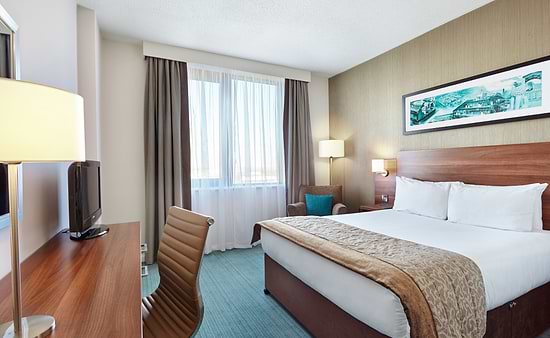 Leonardo Hotel Milton Keynes - Standard Room with Superior Package