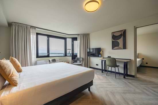 Leonardo Hotel IJmuiden Seaport Beach - Pokój typu Comfort 1 łóżko podwójne i dwa łóżka pojedyncze