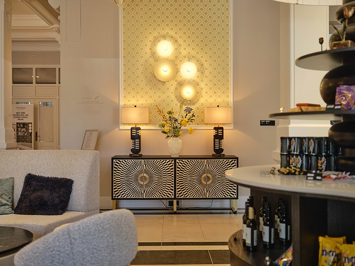 The Manor Amsterdam - الردهة