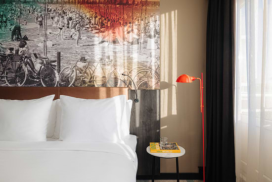 Leonardo Hotel Rotterdam Savoy - Comfort Room 1 Double Bed Balcony