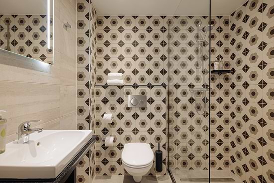 Leonardo Hotel Rotterdam Savoy - Bathroom