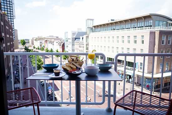 Leonardo Hotel Utrecht City Center - Balcony