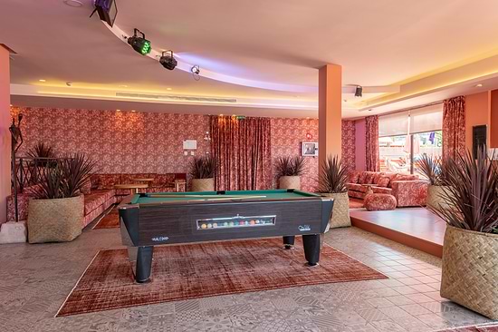 NYX Hotel Ibiza - Clash Bar