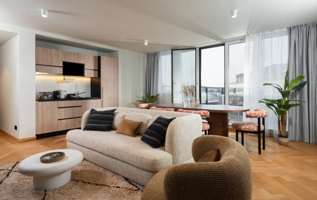 master Mirabell - Living room