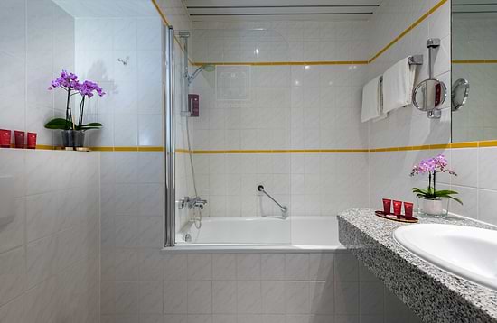 Leonardo Hotel Frankfurt City South - Семейная комната