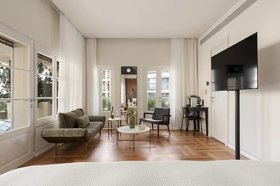Hotel RECEPTION - Junior Suite