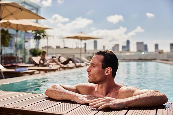 HOTEL RECEPTION- Rooftop Pool