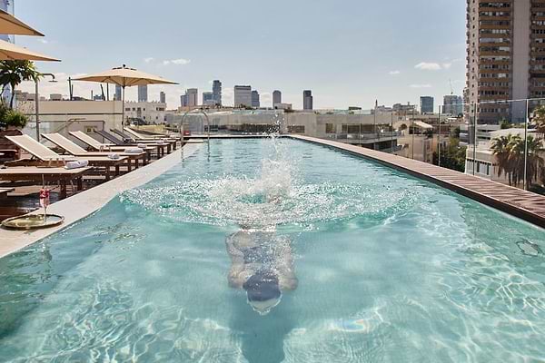 HOTEL RECEPTION- Rooftop Pool