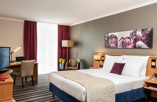 Leonardo Hotel Düsseldorf Airport - Ratingen - Superior Dreibettzimmer