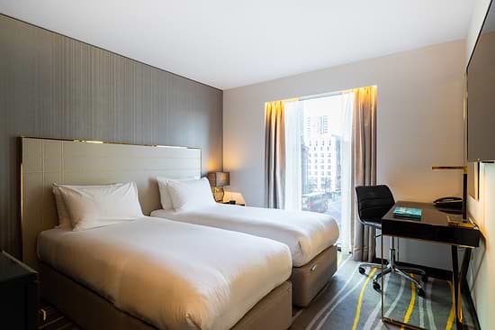 Leonardo Hotel London Aldgate - Superior Twin Room