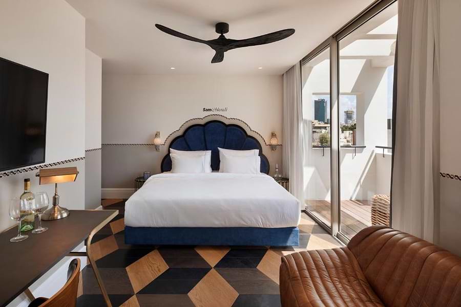 Sam & Blondi- room illustration