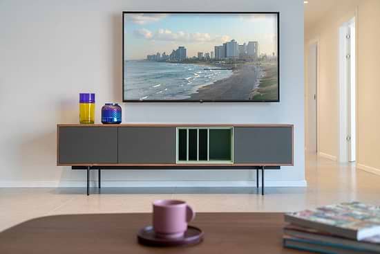 Three Bedroom Apartment with Big Terrace - Living Room