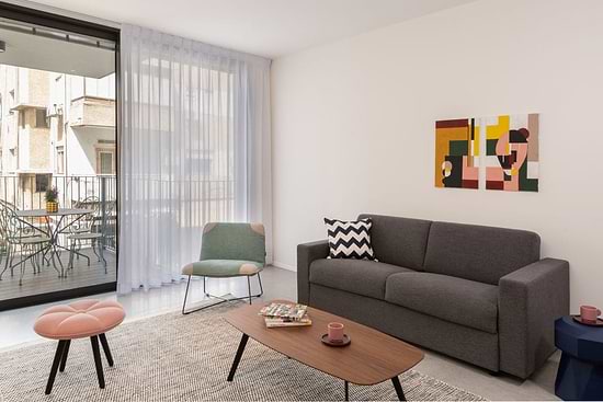 Three Bedroom Apartment with Balcony - Sitting area