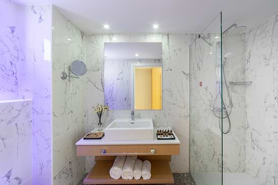 Leonardo Crystal Cove Hotel & Spa by the Sea - Adults Only - номер стандартный