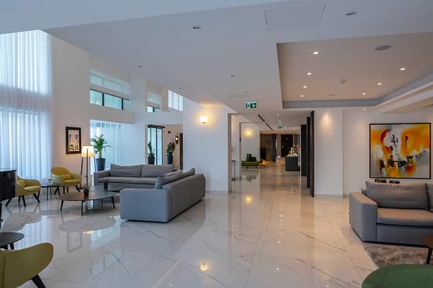 Leonardo Crystal Cove Hotel & Spa by the Sea - Adults Only - Lobby