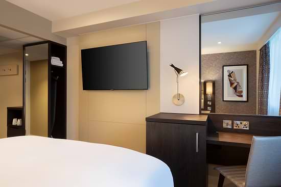 Leonardo Hotel Chester Bedroom