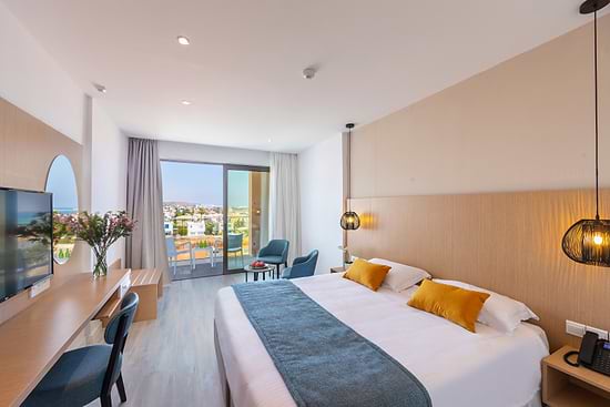 Leonardo Crystal Cove Hotel & Spa by the Sea - Adults Only - стандартный номер с видом на море