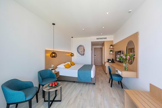 Leonardo Crystal Cove Hotel & Spa by the Sea - Adults Only - Стандартный номер с видом на море
