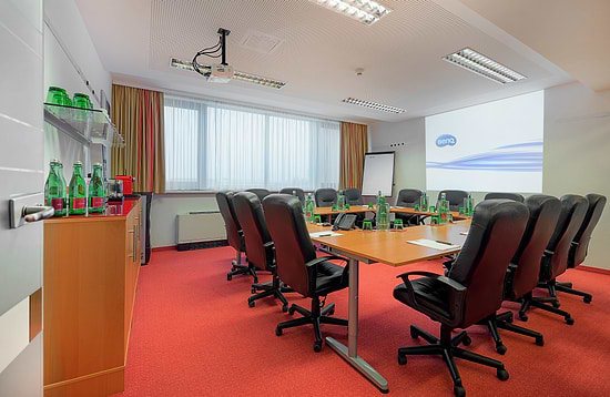 Leonardo Hotel Salzburg Airport - Salle de réunion