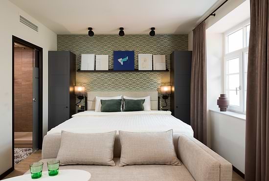 Studio Apartment - Bed