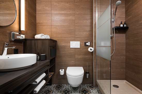 Studio Apartment - Bathroom