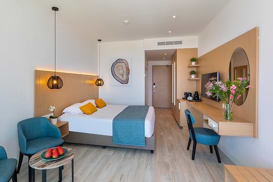 Leonardo Crystal Cove Hotel & Spa by the Sea - Adults Only - стандартный номер с видом на море