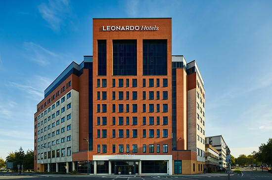 Leonardo Hotel Swindon exterior