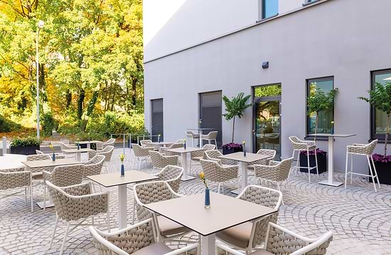 Leonardo Hotel Augsburg - Terrasse